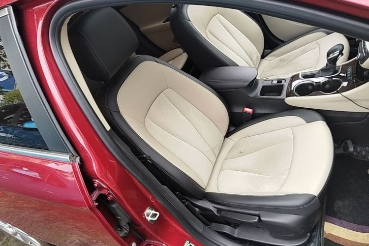 Used Buick Verano 2018 Sedan 15S Automatic Leading Model Right Front Seat