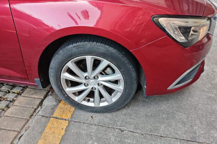 Used Buick Verano 2018 Sedan 15S Automatic Leading Model Right Front Wheel Hub