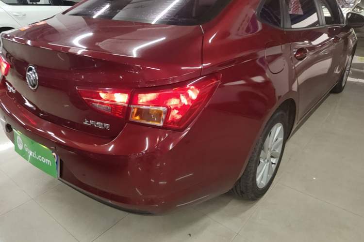 Used Buick Verano 2018 Sedan 15S Automatic Entry Model Right Rear Taillight