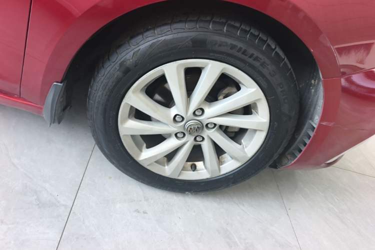 Used Buick Verano 2018 Sedan 15S Automatic Leading Model Right Rear Wheel Hub