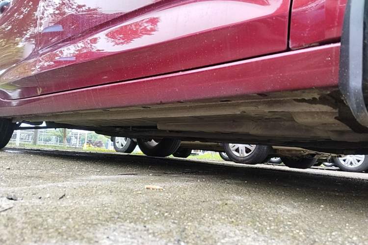 Used Buick Verano 2018 Sedan 15S Automatic Leading Model Right Side Sill