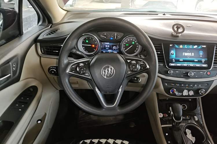 Used Buick Verano 2018 Sedan 15S Automatic Leading Model Steering Wheel