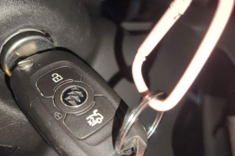 Used Buick Verano 2018 Sedan 15S Automatic Leading Model Vehicle Key