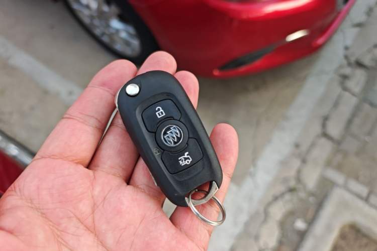 Used Buick Verano 2018 Sedan 15S Automatic Leading Model Vehicle Key