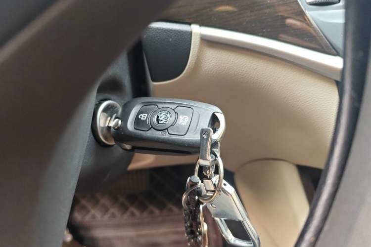 Used Buick Verano 2018 Sedan 15S Automatic Leading Model Vehicle Key