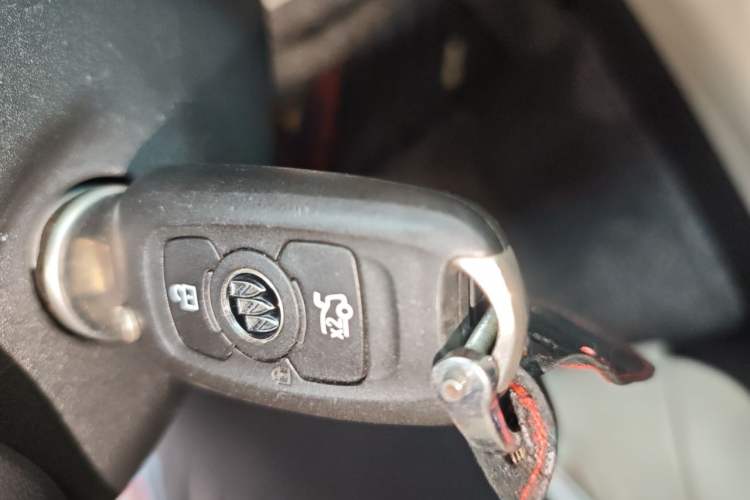 Used Buick Verano 2018 Sedan 15S Automatic Leading Model Vehicle Key