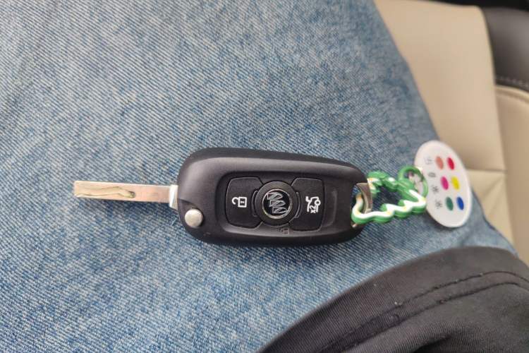 Used Buick Verano 2018 Sedan 15S Automatic Leading Model Vehicle Key