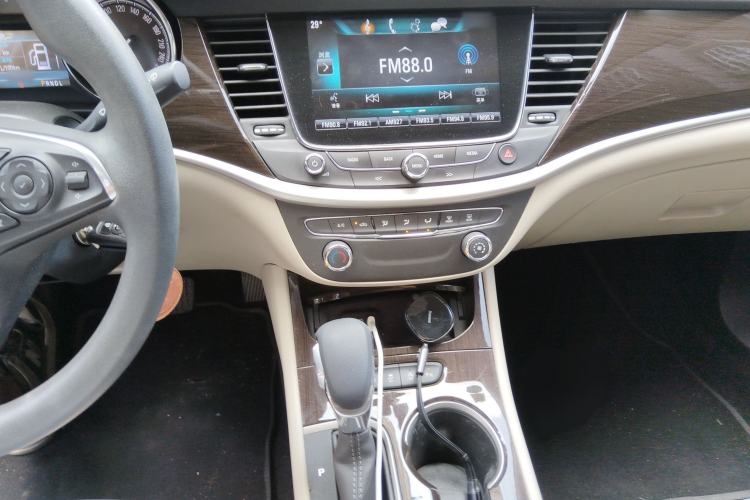 Used Buick Verano 2018 Sedan 15S Automatic Leading Model Audio And AC Panel