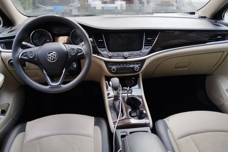 Used Buick Verano 2018 Sedan 15S Automatic Leading Model Interior 2