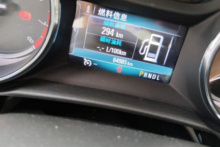 Used Buick Verano 2018 Sedan 15S Automatic Leading Model Odometer Close Up