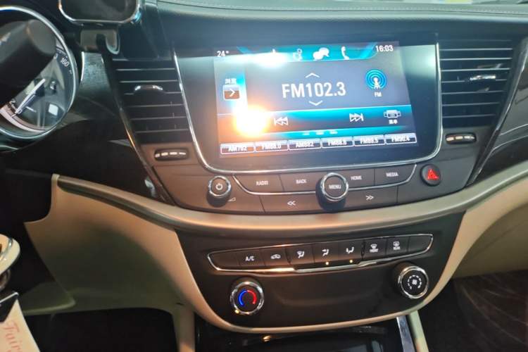 Used Buick Verano 2018 Sedan 15S Automatic Leading Model Audio And AC Panel