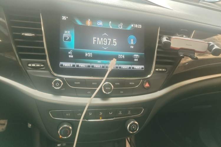 Used Buick Verano 2018 Sedan 20T Dual-Clutch Leading Model Audio And AC Panel