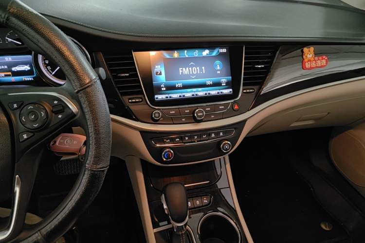 Used Buick Verano 2018 Sedan 15S Automatic Leading Model Audio And AC Panel