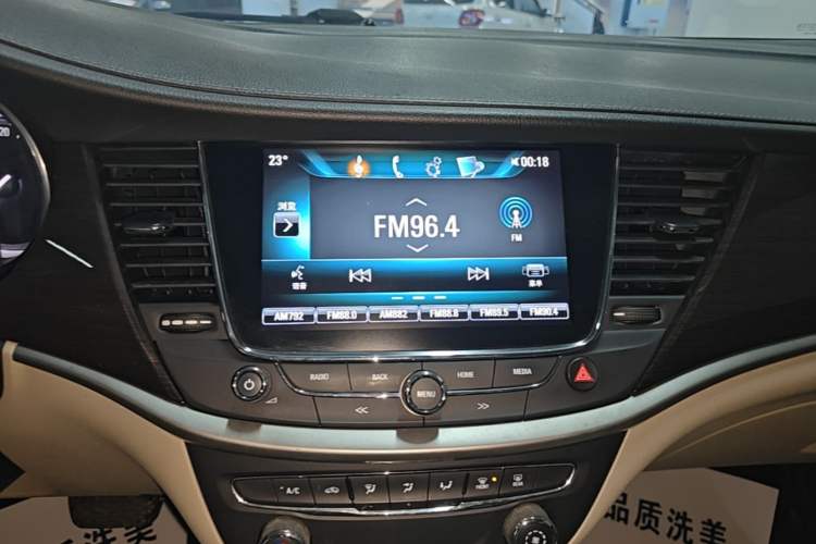 Used Buick Verano 2018 Sedan 15S Automatic Leading Model Audio And AC Panel