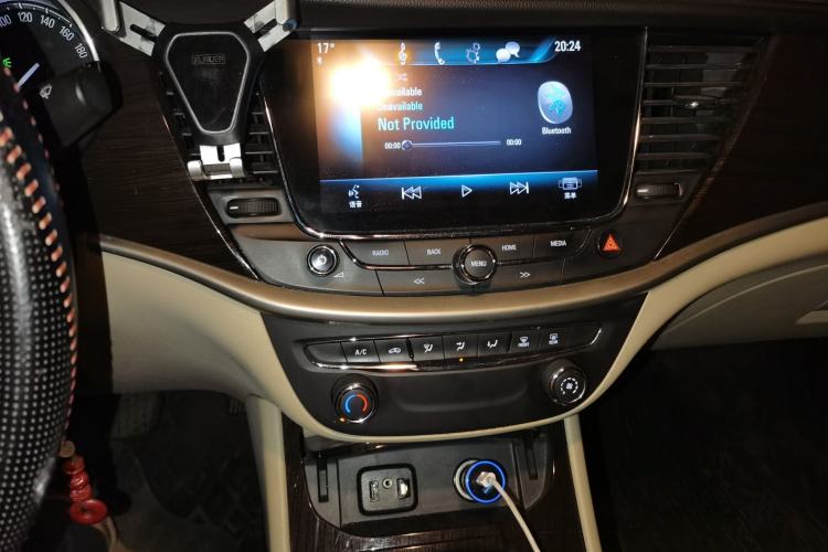 Used Buick Verano 2018 Sedan 15S Automatic Leading Model Audio And AC Panel