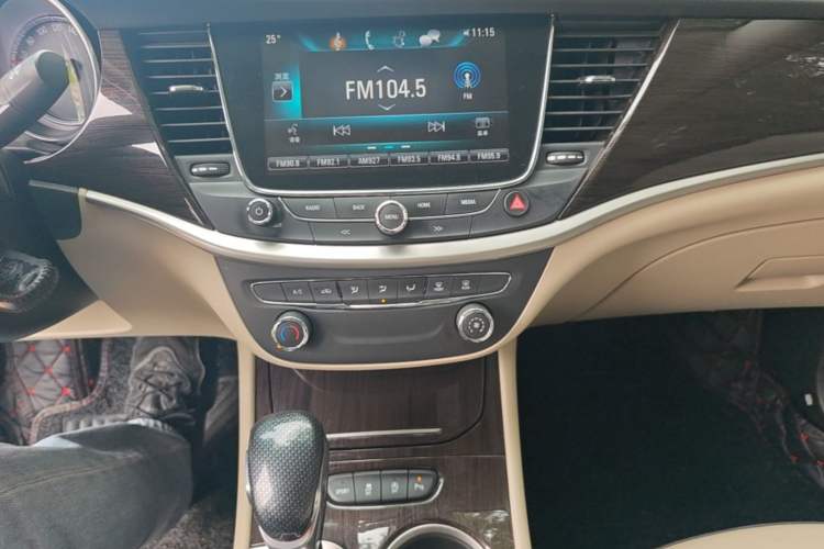 Used Buick Verano 2018 Sedan 15S Automatic Leading Model Audio And AC Panel