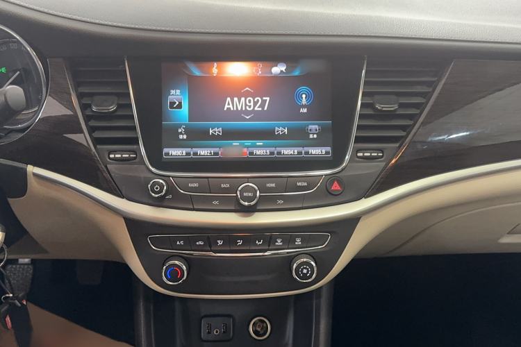 Used Buick Verano 2018 Sedan 15S Manual Leading Model Audio And AC Panel