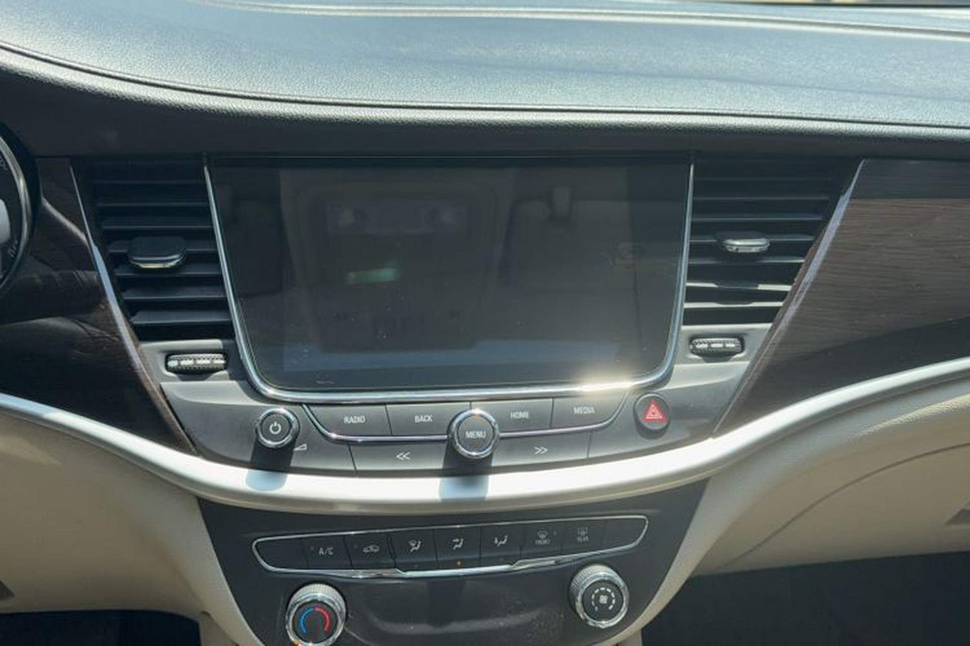Used Buick Verano 2018 Sedan 15S Automatic Leading Model Audio And AC Panel