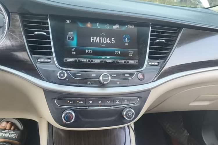 Used Buick Verano 2018 Sedan 15S Automatic Leading Model Audio And AC Panel