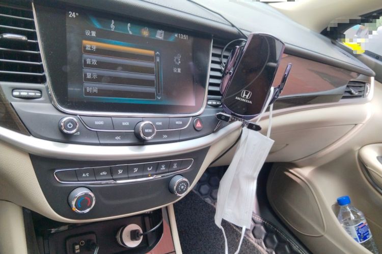 Used Buick Verano 2018 Sedan 15S Automatic Leading Model Audio And AC Panel