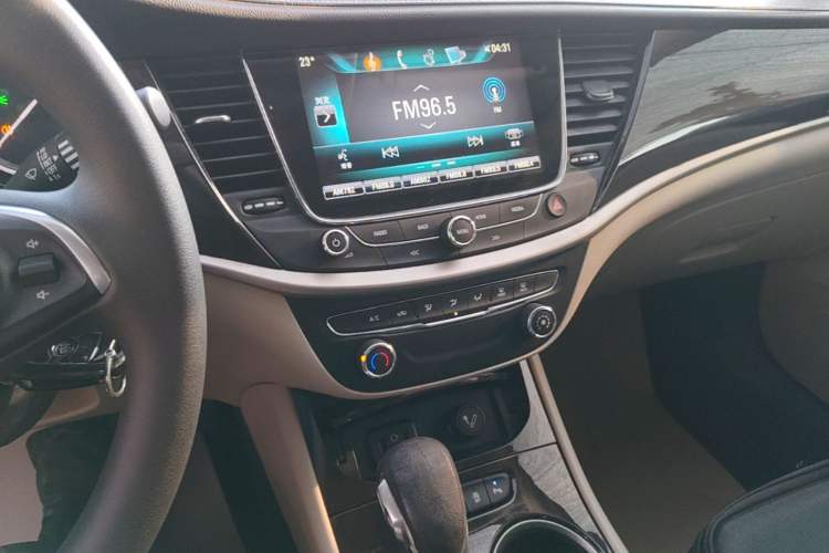 Used Buick Verano 2018 Sedan 15S Automatic Leading Model Audio And AC Panel