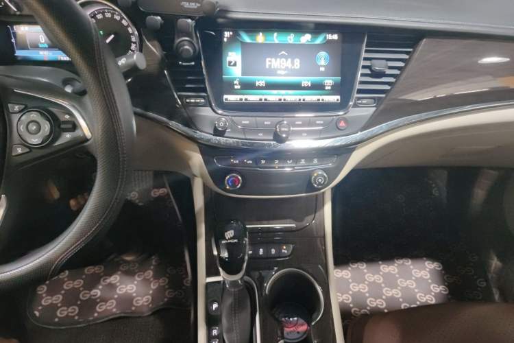 Used Buick Verano 2018 Sedan 15S Automatic Leading Model Audio And AC Panel