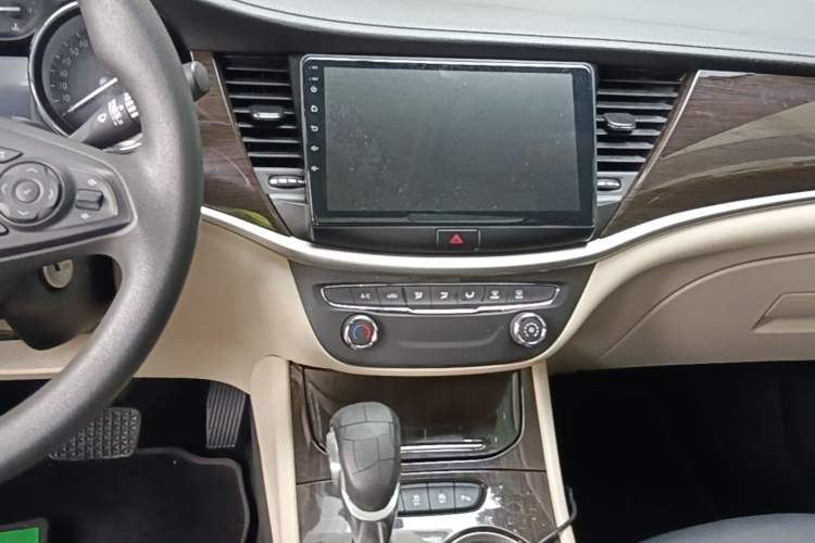 Used Buick Verano 2018 Sedan 15S Automatic Entry Model Audio And AC Panel