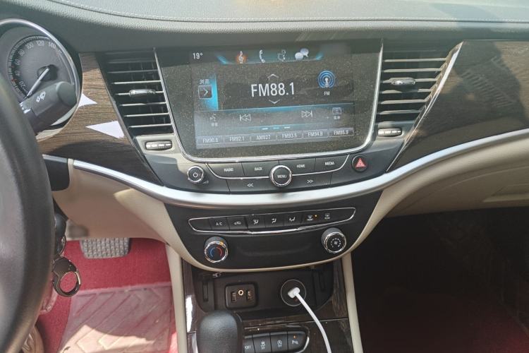Used Buick Verano 2018 Sedan 15S Automatic Leading Model Audio And AC Panel