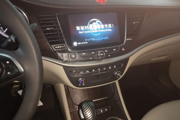 Used Buick Verano 2018 Sedan 15S Automatic Leading Model Audio And AC Panel