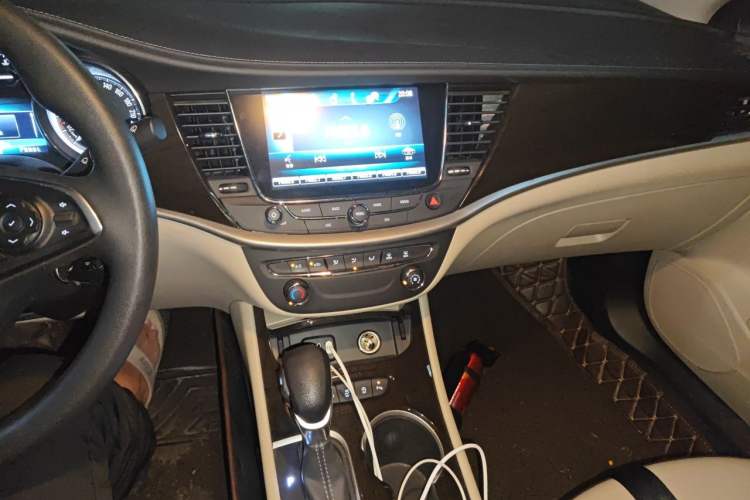 Used Buick Verano 2018 Sedan 15S Automatic Leading Model Audio And AC Panel