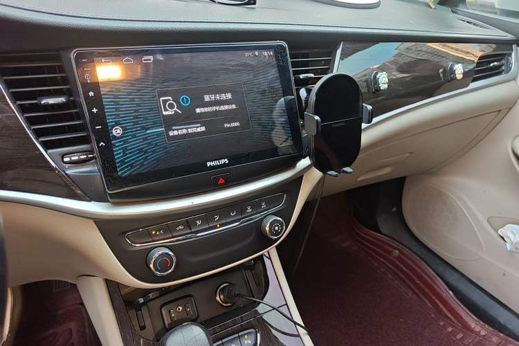 Used Buick Verano 2018 Sedan 15S Automatic Leading Model Audio And AC Panel