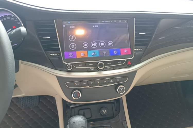 Used Buick Verano 2018 Sedan 15S Automatic Entry Model Audio And AC Panel