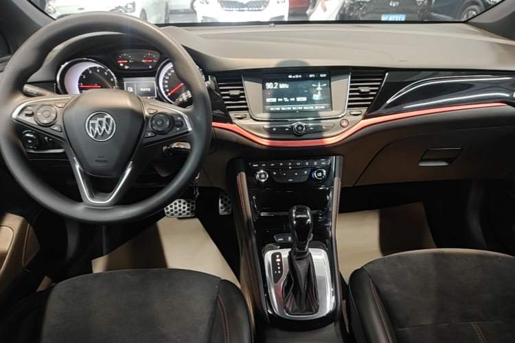 Used Buick Verano 2018 Hatchback GS 20T Dual-Clutch Leading Model Audio And AC Panel