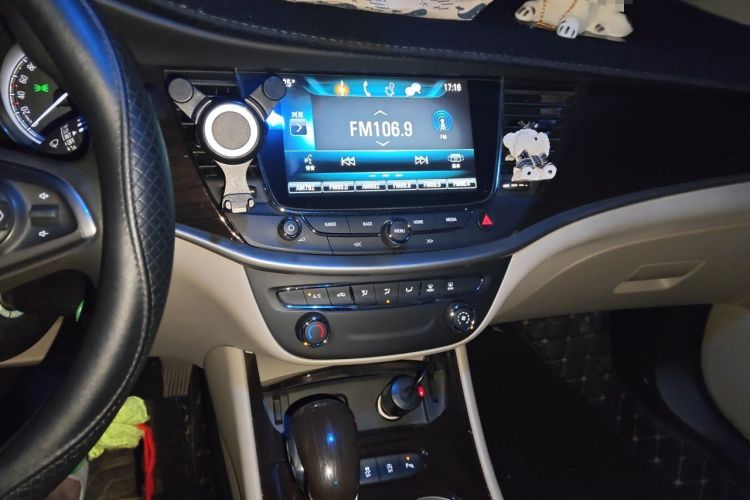 Used Buick Verano 2018 Sedan 15S Automatic Leading Model Audio And AC Panel