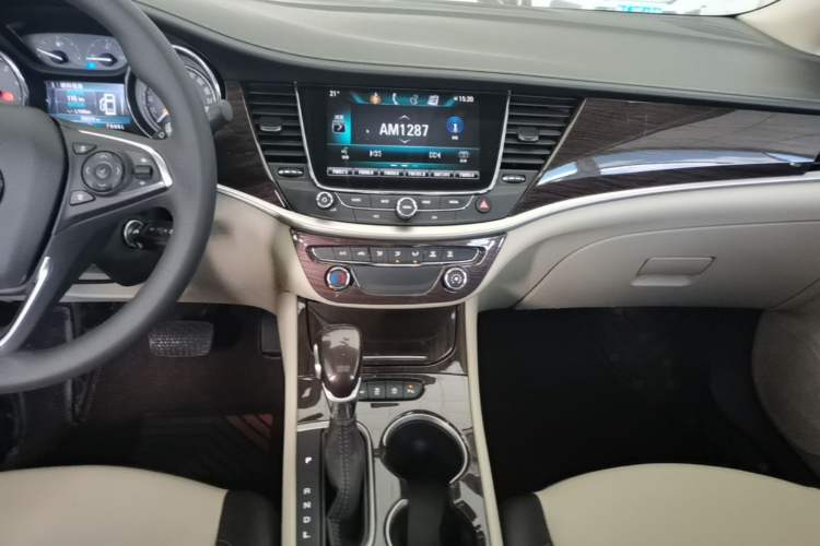 Used Buick Verano 2018 Sedan 15S Automatic Leading Model Audio And AC Panel