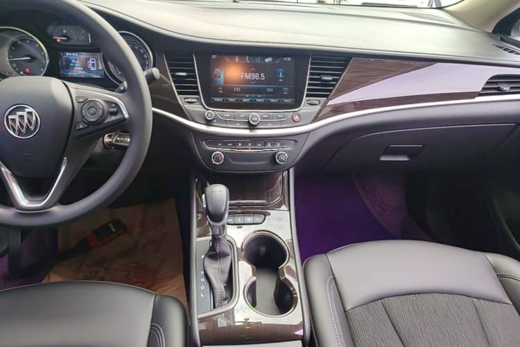 Used Buick Verano 2018 Sedan 20T Dual-Clutch Leading Model Audio And AC Panel
