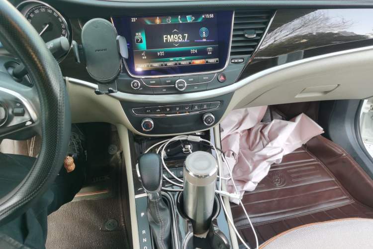 Used Buick Verano 2018 Sedan 15S Automatic Leading Model Audio And AC Panel