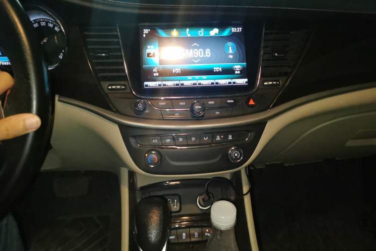 Used Buick Verano 2018 Sedan 15S Automatic Leading Model Audio And AC Panel