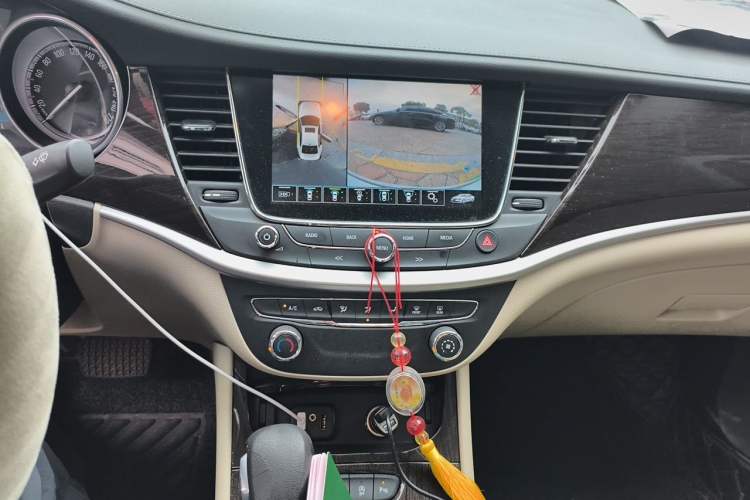 Used Buick Verano 2018 Sedan 15S Automatic Leading Model Audio And AC Panel