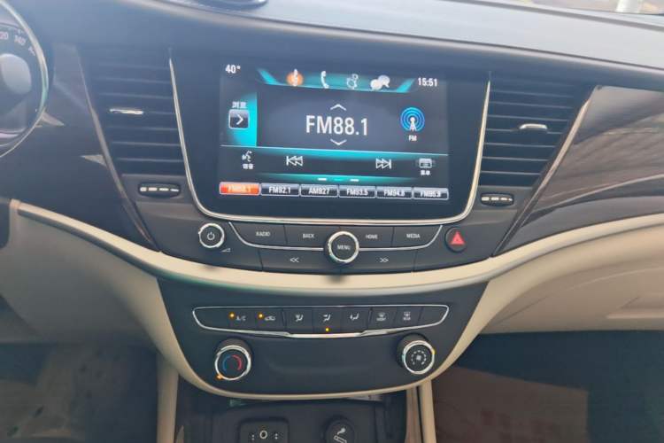 Used Buick Verano 2018 Sedan 15S Automatic Leading Model Audio And AC Panel