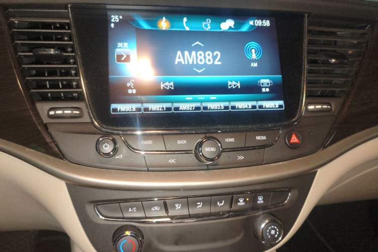 Used Buick Verano 2018 Sedan 15S Automatic Leading Model Audio And AC Panel