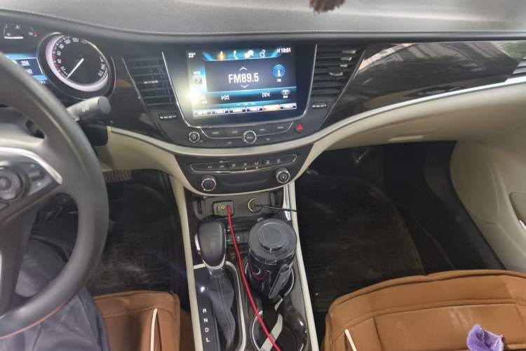 Used Buick Verano 2018 Sedan 15S Automatic Leading Model Audio And AC Panel