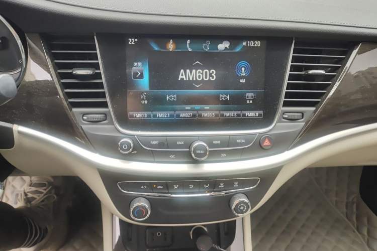 Used Buick Verano 2018 Sedan 15S Automatic Leading Model Audio And AC Panel