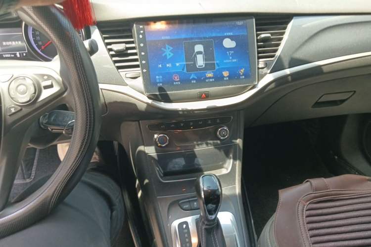 Used Buick Verano 2018 Hatchback 15S Automatic Ambition Model Audio And AC Panel