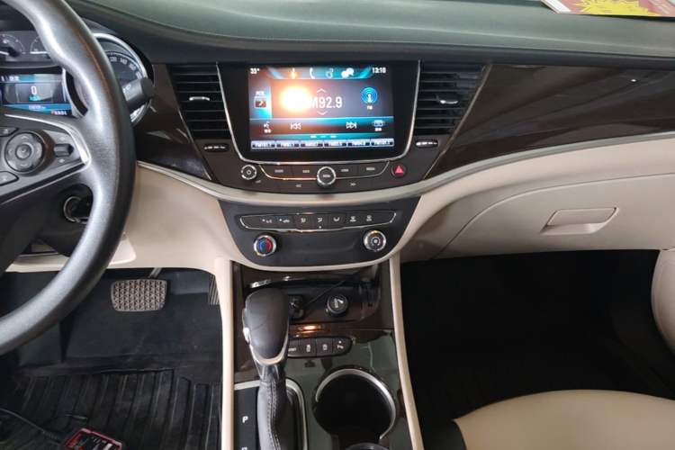 Used Buick Verano 2018 Sedan 15S Automatic Leading Model Audio And AC Panel