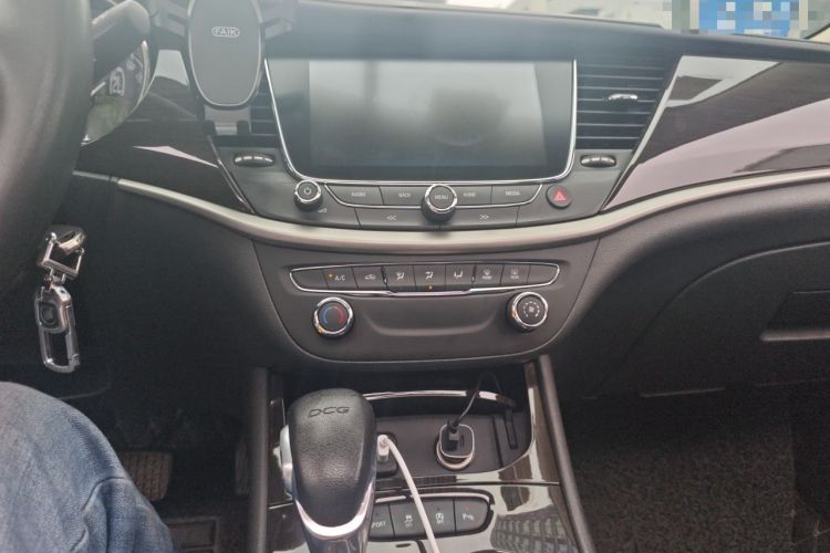 Used Buick Verano 2018 Sedan 20T Dual-Clutch Leading Model Audio And AC Panel