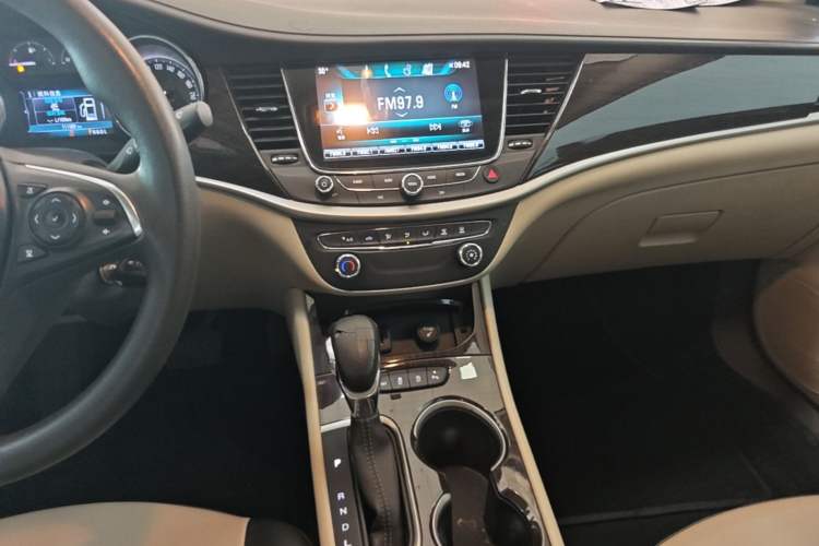 Used Buick Verano 2018 Sedan 15S Automatic Leading Model Audio And AC Panel