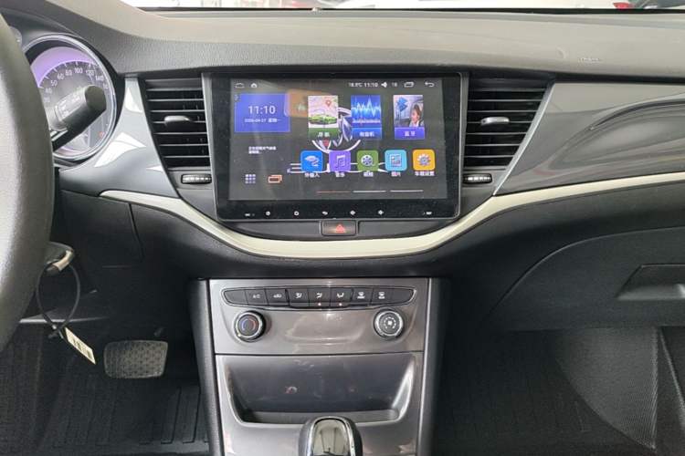 Used Buick Verano 2018 Hatchback 15S Automatic Ambition Model Audio And AC Panel