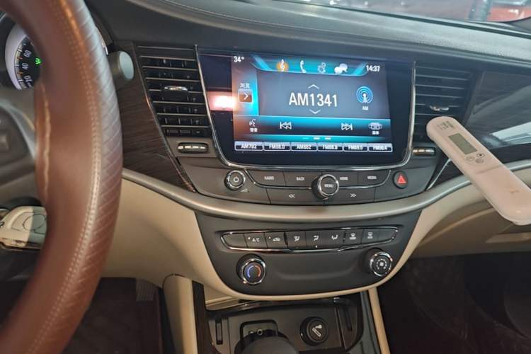 Used Buick Verano 2018 Sedan 15S Automatic Leading Model Audio And AC Panel