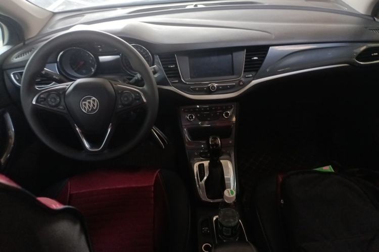 Used Buick Verano 2018 Hatchback 15S Automatic Leading Model Center Console